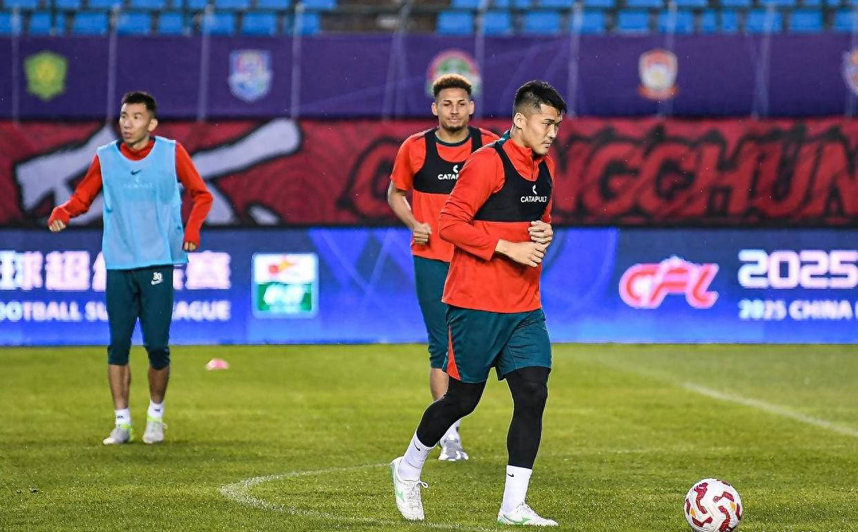 1xBit体育网页版入口-包含球员表现抢眼，中超比赛中崭露头角的词条