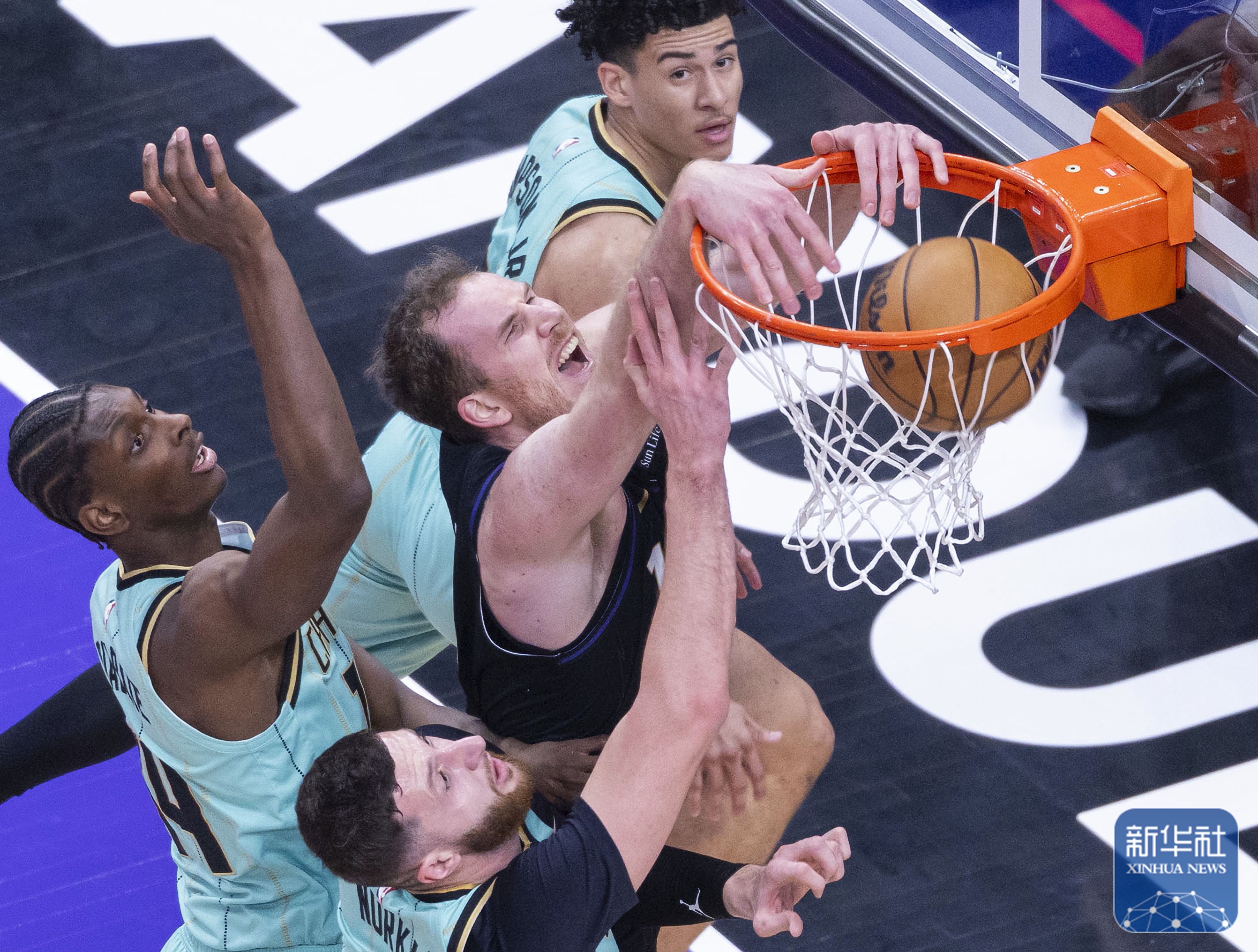 1xBit体育注册-NBA总决赛东区半决赛猛龙求生欲