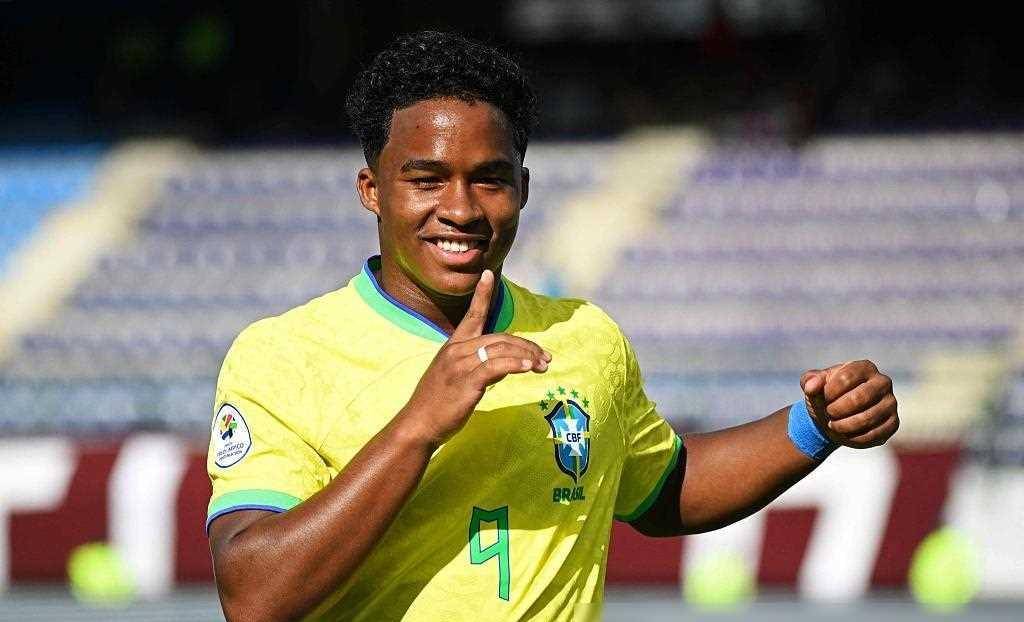 1xBit体育馆-塞维利亚青训培训营启动，培养未来足坛新星！