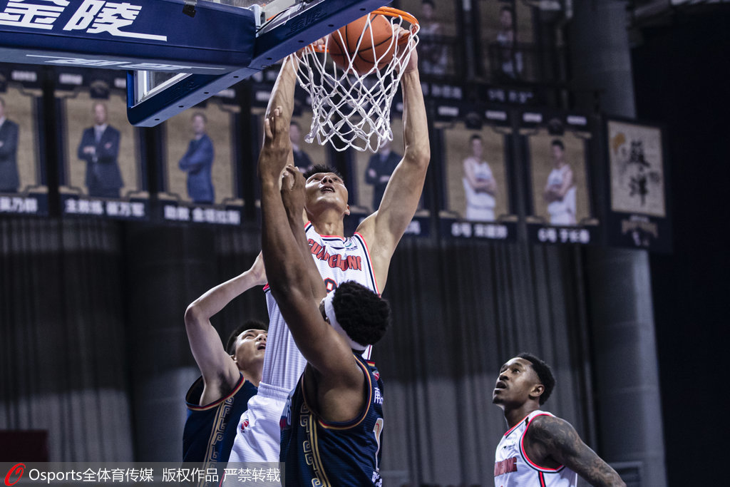 1xBit体育投注-广东豪取十连胜,稳居榜首地位的简单介绍