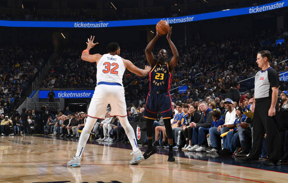 勇士完胜国王，豪取七连胜