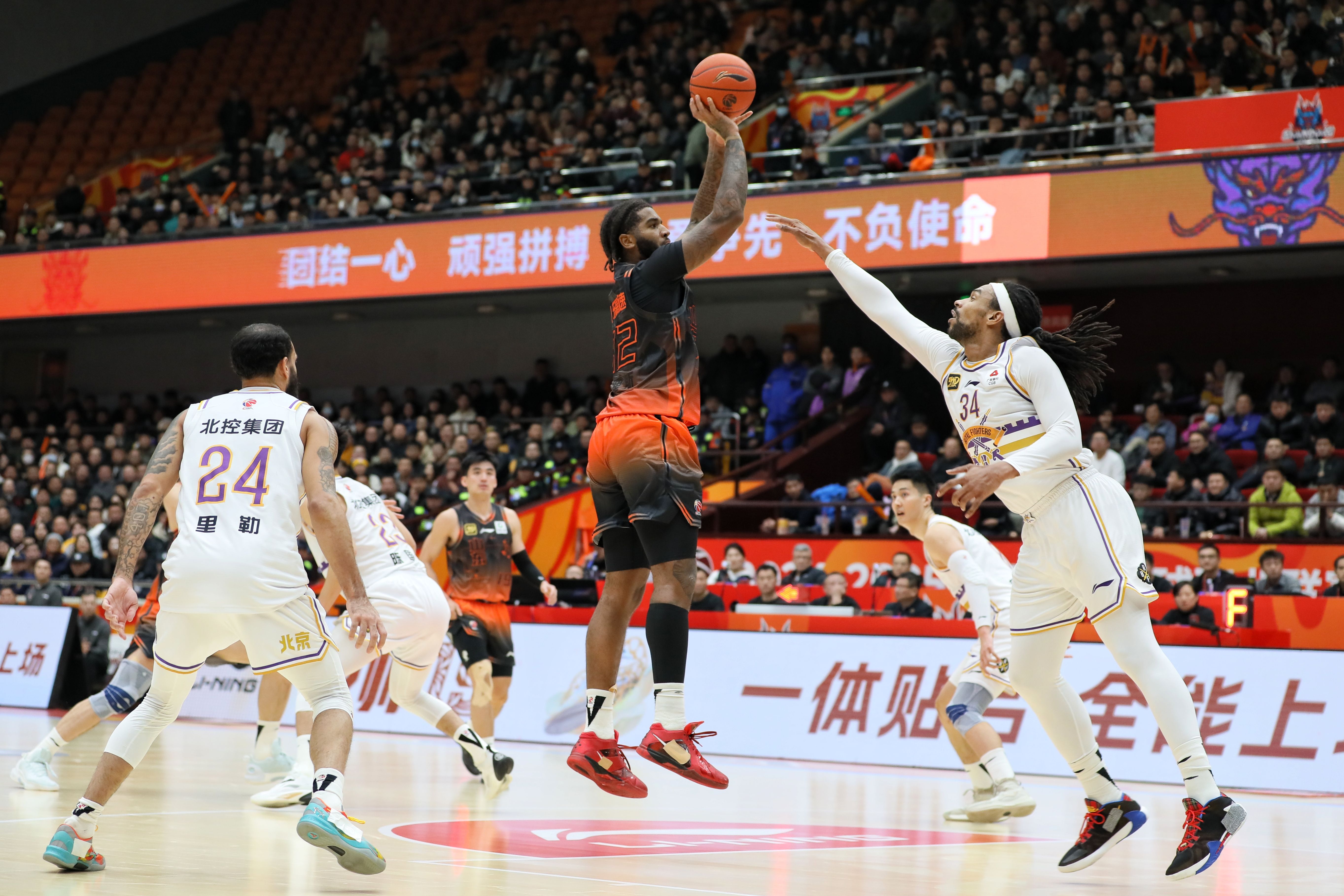 1xBit体育app-大放异彩的绝杀！球队成员惊艳演出，带领球队取胜！的简单介绍