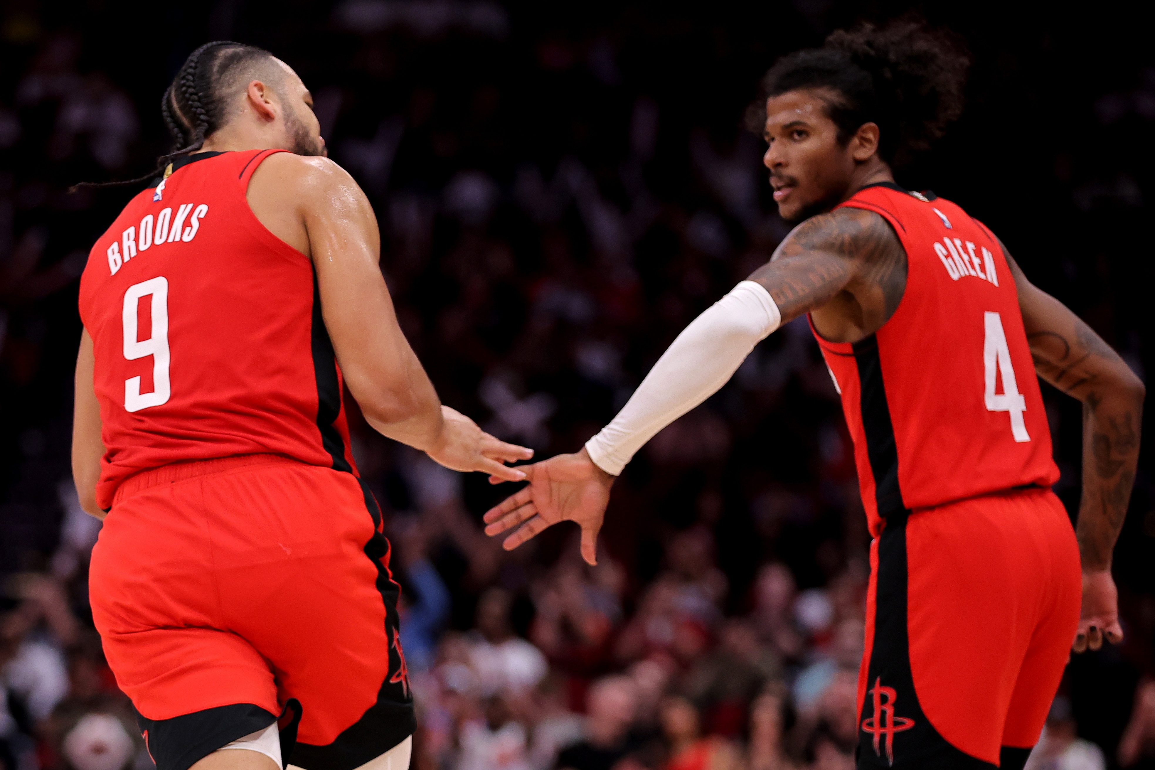 1xBit体育在线-火箭击败活塞，取得三连胜