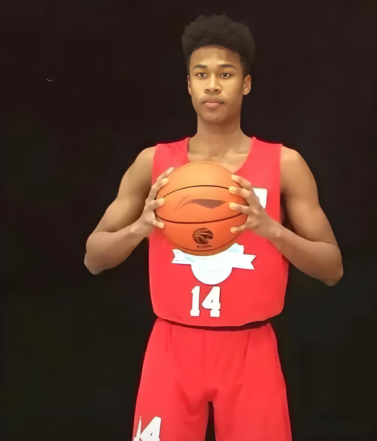 1xBit体育活动-包含年轻球员崭露头角,展现出色表现获称赞的词条